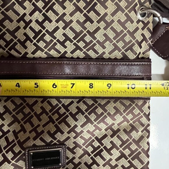 Tommy Hilfiger Crossbody Bag Purse 11x12 - Picture 9 of 10